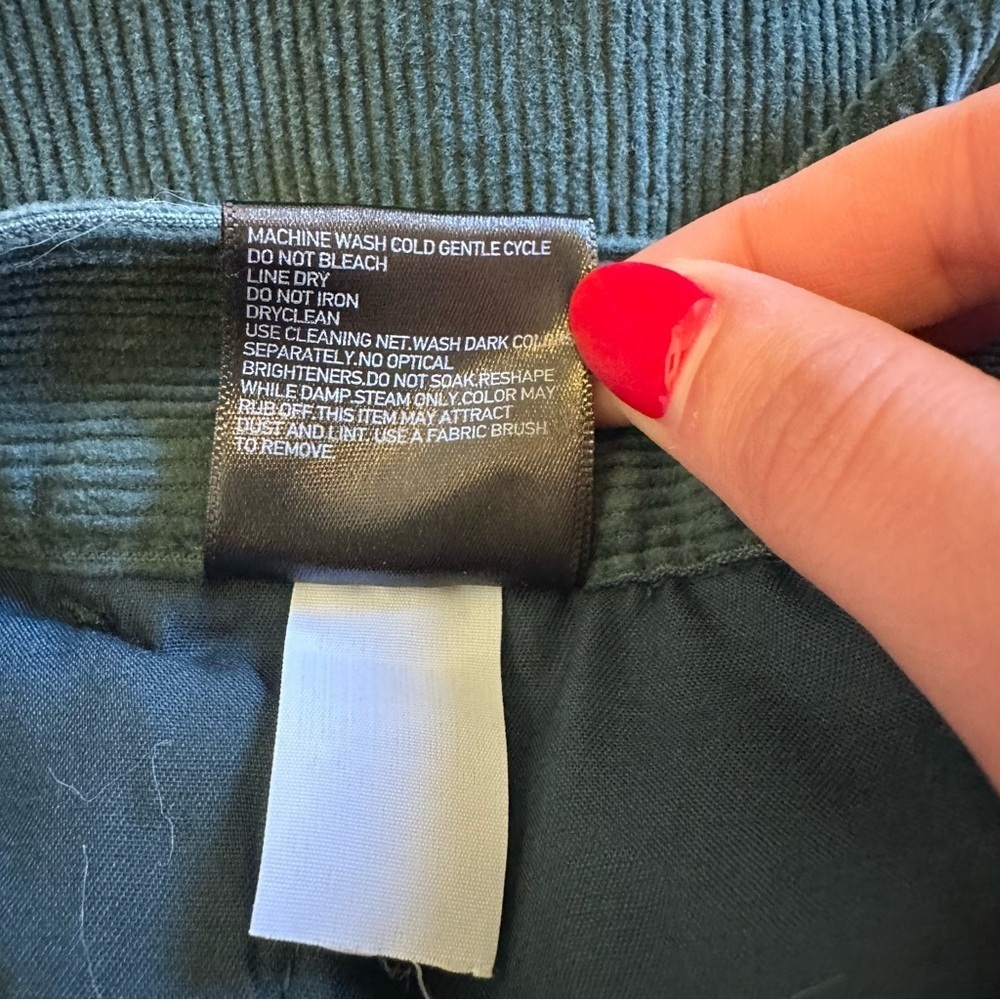 Uniqlo Corduroy Button Skirt Size 0 - Picture 4 of 4